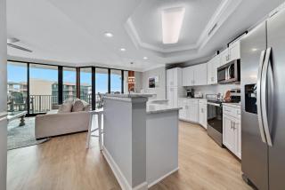 Charming 2bd/2ba w/ Bay View, Pool w/ Lazy River - 8