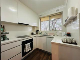 Tranquil Retreat in Chatswood - 2