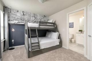 Solterra Resort 5br w/Pool Spa New Disney! - Davenport - 4