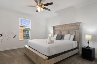 Luxurious Resort Home Near Disney & Shopping! - 7