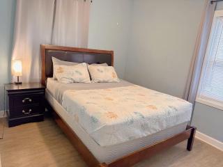 2 COZY BeDRooM WITH HUGE YARD - 3