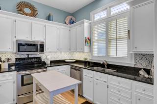 Grand Pavilion 60 by Wild Dunes, Oceanfront Home - Isle of Palms - 7