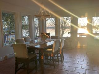 The Lakehouse Bell B&B - 7