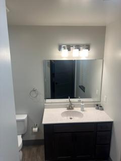 NEW 1BR Luxury Condo Private Balcony 303 - Kalamazoo - 2