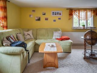 Apartment in Braunichswalde near Nature Trails, cleaning included - - 9