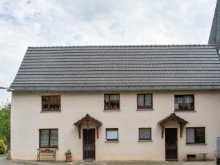 Apartment in Braunichswalde near Nature Trails, cleaning included - - 4
