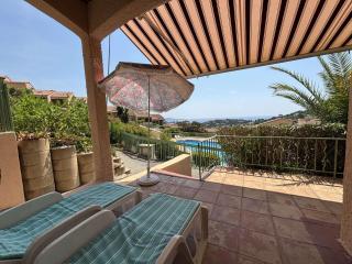 Appartement T2 pour 4 pers, piscine et parking à Cavalaire - FR-1-226B-243 - 0