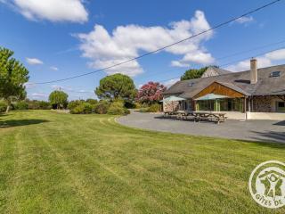 Gîte spacieux de 8 chambres au cœur des vignes d'Anjou - FR-1-622-112 - 0