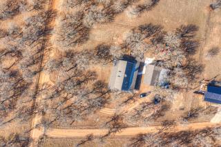 Shady Lane Lodge: Hot-Tub and Game Room Wheelchair Access - Fredericksburg - 2