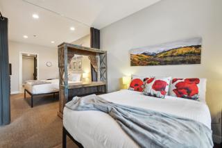 Graffiti & Skyline | RiNo Art Lofts - 5