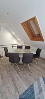 Rozmaring Apartman Csopak - Csopak - 1