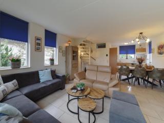 Holiday Home in Zeeland with Garden Terrace - Wemeldinge - 4