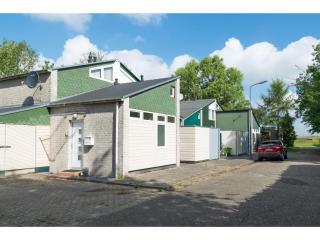 Holiday Home near Veerse Meer & Nature Park, cleaning included - Kortgene - 9
