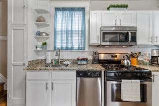 Forest Park Oasis | JZ Vacation Rentals - Tower Grove - 6