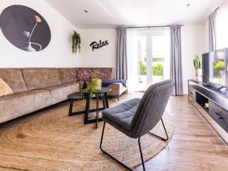 Chalet in Netherlands by Scenic Pond - Veldhoven - 3