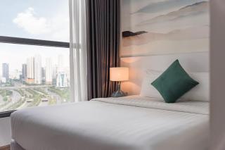 Highend 2 Bedroom Apartment With Pools, Gyms And Tennis Courts In City Centre - Hanoi - 0