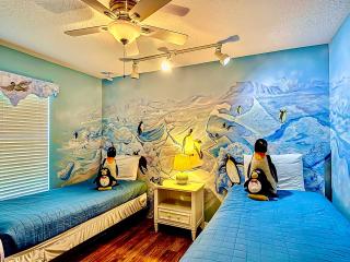 Epic Frozen Themed home 20 min to Disneyworld dw4 - 2