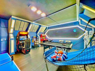 Disney Star Wars Luxury home with resort amenities pool hot tub DW3 20 min to disney world - 0