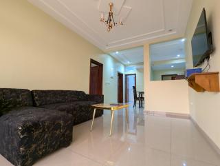 Résidence Romacy, appartement 2 chambres avec balcon à Ahala, quartier résidentiel de Yaoundé - 1