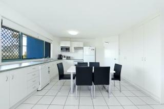 Lindomare Unit 8, 11 Orvieto Tce, Kings Beach - Caloundra - 8
