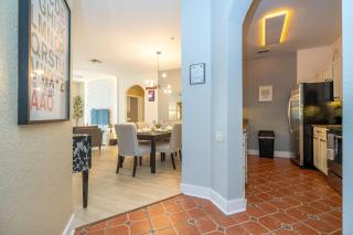Incredible Condo - 2 Miles from Disney portal 201 - 4