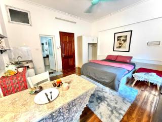 1332 BR Apt Chilling close Ho Tay sunlight - Hanoi - 9