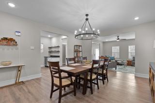 Bright Urban Comfort | JZ Vacation Rentals - Tower Grove - 7
