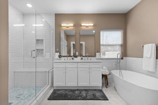 Bright Urban Comfort | JZ Vacation Rentals - Tower Grove - 6