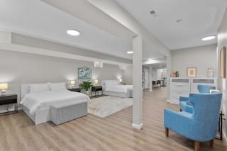 Bright Urban Comfort | JZ Vacation Rentals - Tower Grove - 5