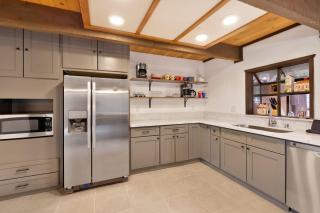 Bear cabin #1976 - 0