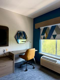 Holiday Inn Express & Suites San Antonio South by IHG - San Antonio - 6