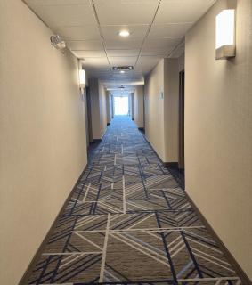 Holiday Inn Express & Suites San Antonio South by IHG - San Antonio - 4