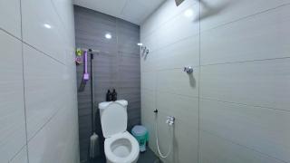18pax GFloor 4R4B Dual-Key DOORSTEP PRIVATE BEACH, WATERSPORT, Pool, BBQ Set, Wifi, 50"TV - Port Dickson - 2