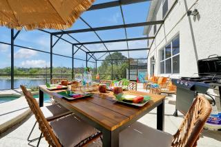 Lilo & Stitch Villa 10 min to Disney! Heated Pool & Spa Plus Game room - 2