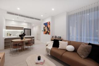 Lux 2 bedroom Apartment in the heart of Burwood - Sydney - 0