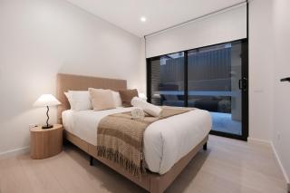 'CoCo' 2-BR Apt in the heart of Burwood with free parking - 7