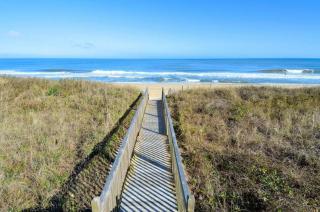 SW7 Seventh Heaven Oceanfront Community Pool - Kill Devil Hills - 6