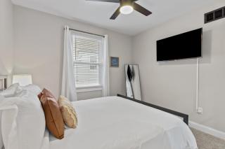 Blue Door Bungalow | JZ Vacation Rentals - Southhampton - 6