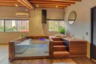 2BR Party Friendly Apt w Jacuzzi in Provenza - Medellín - 9