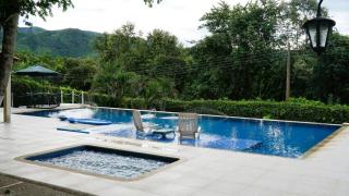Comfy House with WiFi Pool Jacuzzi in Carmen De Apicala - Melgar - 0