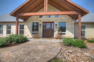 Luxury Homes! With a Pool-Jacuzzi-Outdoor Kitchen! - Fredericksburg - 9