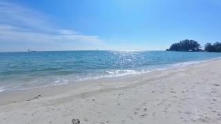 18pax GFloor 4R4B Dual-Key DOORSTEP PRIVATE BEACH, WATERSPORT, Pool, BBQ Set, Wifi, 50"TV - Port Dickson - 0
