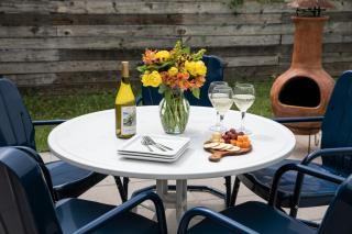 Luxury Home 3blck from Main St with FirePit - Fredericksburg - 9