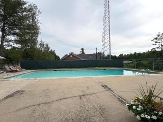 Lincoln White Mountain Retreat-2BR, Loon Mnt, King bed, Monthly Rental - 5