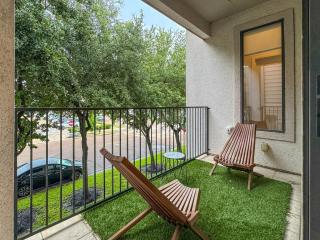 Near Downtown Midtown Pets Wifi Tvs Games - Houston - 6