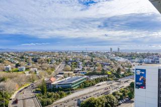 Cosy 2 Bedroom Apartment with City Conveniences - Auckland - 5