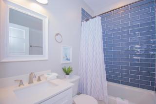 Charming 2 Bed 2 Bath Home near Ocean Creek Golf Course - 4