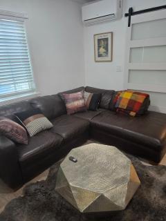 Cozy IBR with Bathtub Hot Tub, Near Golf, Beach, TJ - 4