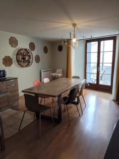 Appartement spacieux en centre ville de Besse - Besse-et-Saint-Anastaise - 0