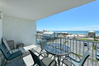 1Br/1Ba Sleeps 4 Near Beach w/ Breathtaking Ocean Views - 3